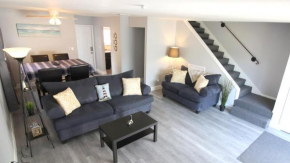 Tarpon Harbor 2 - Waterfront townhouse near pool, beach, downtown Las Olas
